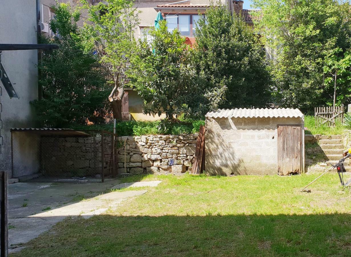 PUY Apartman Kyra מראה חיצוני תמונה